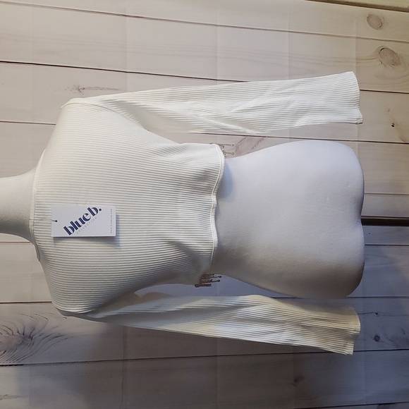 NWTS BLUE B. CRYSTAL DRIP RIBBED CROP TOP | MEDIUM - Picture 8 of 16